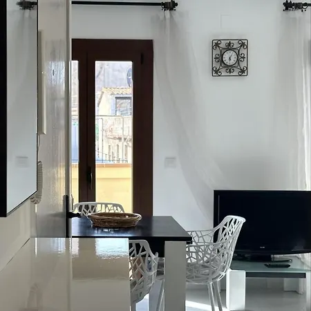 Apartment 1 Min To The 2